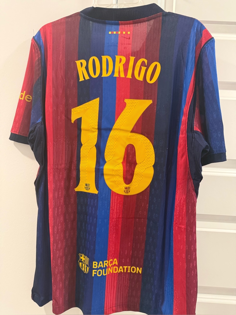 NWT FC Barcelona Rodrigo #16 Men’s Player Version Soccer Jersey 2XL Blue Red